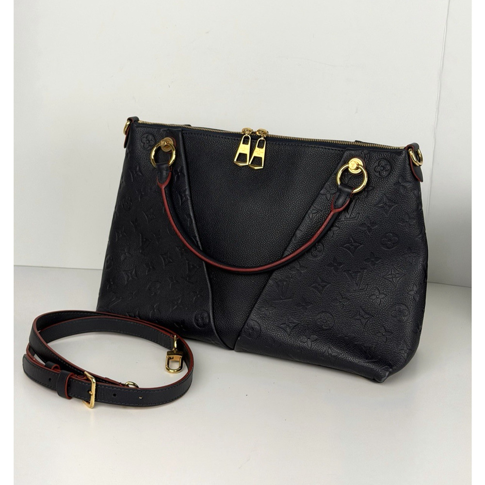 Louis Vuitton V Tote Shoulder Bag MM in LV Monogram Empreinte Leather 2019 S21 - Picture 2 of 16